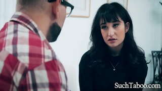 พ่อของแบล็คเมลล์เข้าไปในโคตของลูกสาววัยรุ่น