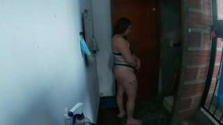 ฉันเชิญคุณเข้าไปในบ้านเพื่อนบ้านของเนื้อและเขายังไงพวกฉันเหมือนเป็นนังนั่นระวังจนกระทั่งสิ้นสุด