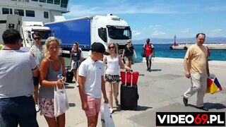 อิสระเซ็กส์หนัง-ระหว่างเดินเรือและที่โรงแรม-อยางนันเรากไมมีอะไรจะเสี performs[pickups]