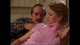 ร้อนแรงผู้ใหญ่ Sharin วู้ดทิ้งไอ้นั่นให้ได้ลึกจิ๋มเจาะและ cumshot บนก้น